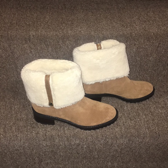 🐪 NWT Bandolino Genuine Suede Boots - Picture 9 of 15